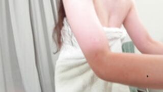 Ehotlovea Towel