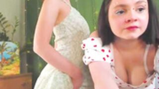 smallsheryl total beautiful girl naked with girlfriend