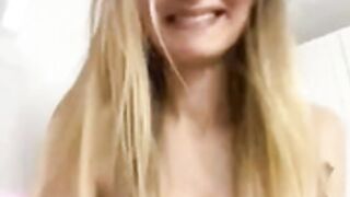 lana_chester Met the delivery guy naked