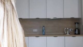 ella__sweety young 18 teen in her kitchen naked pussy