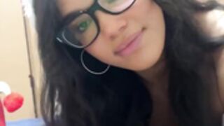 Gin midget fucks the chubby girl