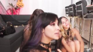 Sammarastone lesbian threesome show 30-10-2023 (4)