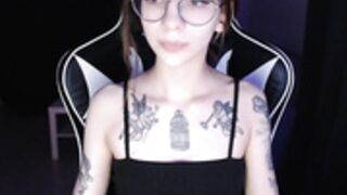 Isa 200531 0135 Tits&Ass