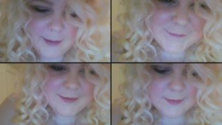 CloePinkCheex so slippery and wet in free cam recording 2017-04-30 125811