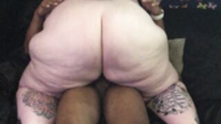 Ass Clapping Tattooed BBW Riding