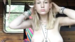 blonde 489