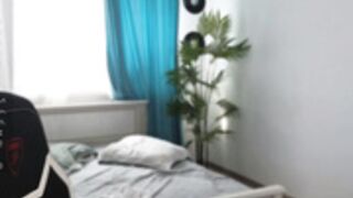 Small_Blondee 47