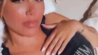 Wanda Nara Nip Slip