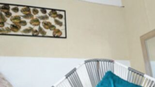 Hanna 231122 1315 CloseUpDildo