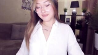 asian melissalorens shy to show her ass to the world