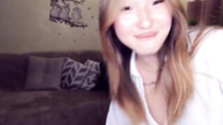 asian melissalorens shy to show her ass to the world