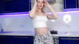 brightrays__ show from Chaturbate on 2022-04-16
