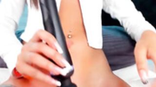 ashley_jones9 hard dildo fuck