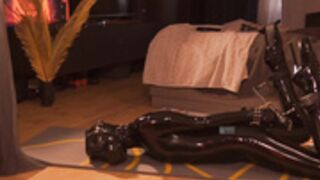 bronnica hogtied latex