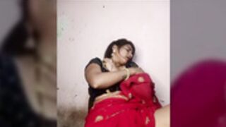 Kajal@Baby pussy play saree