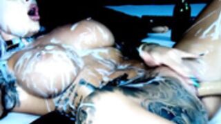 Dee_Waters dildo cum all over