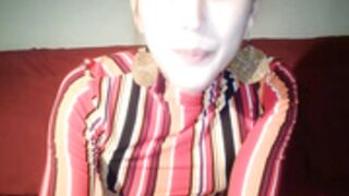 Asian ho Sarai Jae Schwartz petting sissy dick on cam