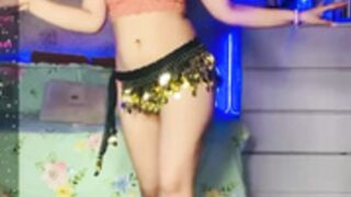 Sizzling_ZAARA3 Belly and Twerk Dancing
