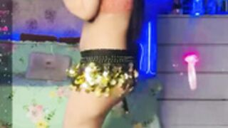 Sizzling_ZAARA3 Belly and Twerk Dancing