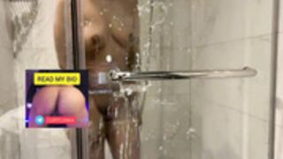 queen_sakhi SHOWER