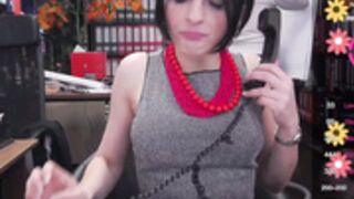 ClasLaRel - Very disturbing phone call......