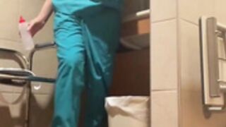 thegorillagrip cumming with anal on lunch break