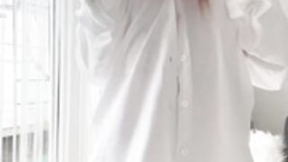 TIK.PORN Emilyyburns teasing