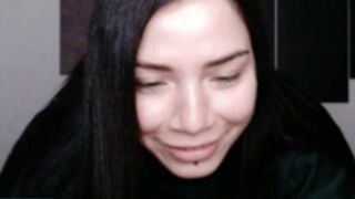 wolfs_daughter flexing naked