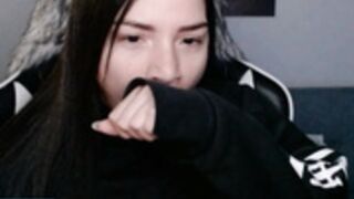 wolfs_daughter flexing naked