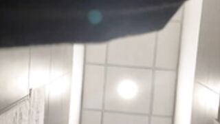 Freiiaflower masturbating in gym toliet 20240801
