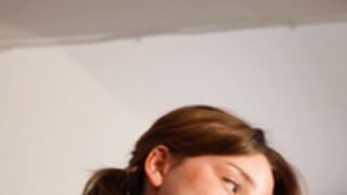 floret_joy showing breasts 2024-09-11