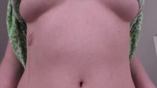 hayley_hayes underboobs