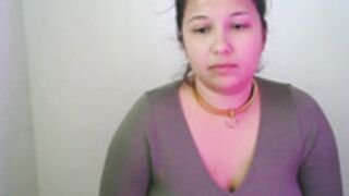 la magnifique minettesexy1 et ses seins énormes