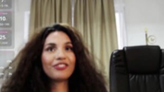 Beautiful thick, curvy lillyknight is new to camming