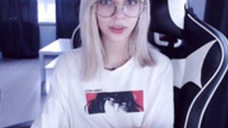 Isa 200704 0400 Nude&DoggyPose