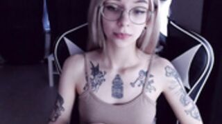 Isa 200701 0215 DoggyPose&Tits