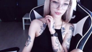 Isa 200630 0250 DoggyPose&Tits