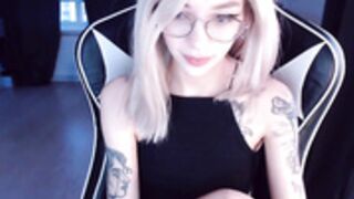 Isa 200712 0225 DoggyPose&Spanks