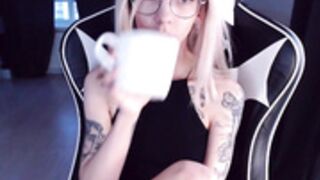 Isa 200712 0225 DoggyPose&Spanks