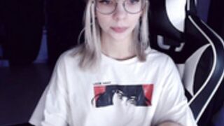 Isa 200710 0125 Tits&Ass