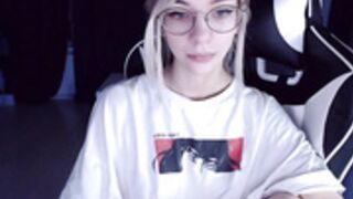 Isa 200710 0055 DoggyPose&Tits