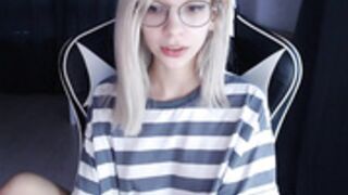 Isa 200706 0345 DoggyPoses&Spanks