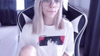 Isa 200704 0425 DoggyPose&Tits