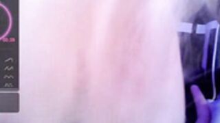 _b_a_n_s_h_e_e_ huge dildo anal