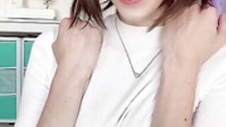 evvils tit play