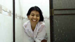 Reoko_ in shower 2022-08-27 2105