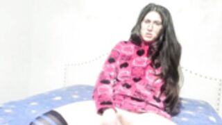 nikita16669 masturbates