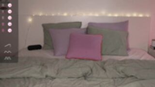 wearehottest 2023-12-06 10_40