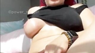 Power Midget Peta masturbating