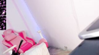 Lara_Ash3r_2024-04-21_03-03-57